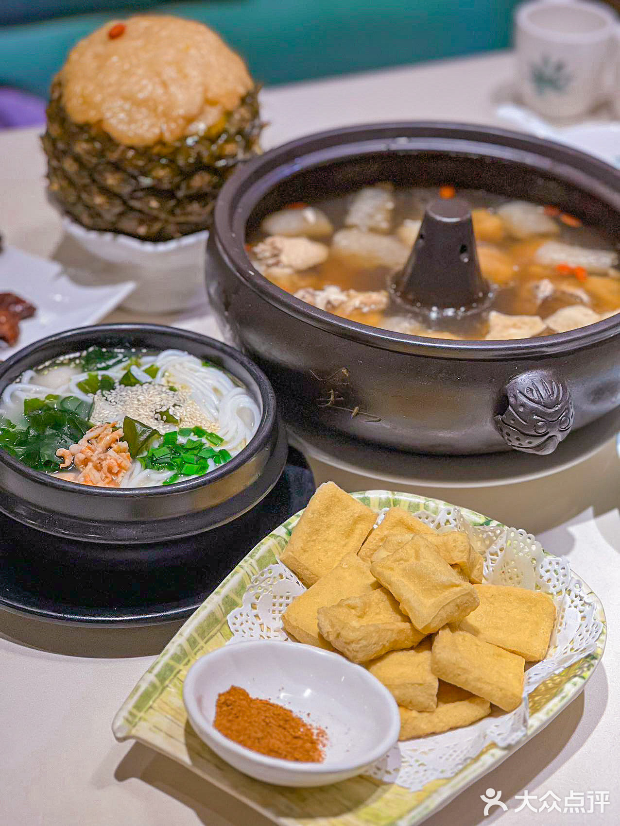 降温天赶紧来喝上碗云南汽锅鸡，保准你炫到停不下来‼️

