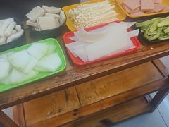-地锅公社·现炒地锅鸡·地锅鱼·夜宵(罗锦路店)
