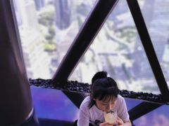 -东方明珠·空中旋转餐厅