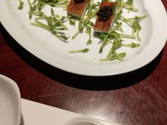 鱼子酱脆皮松板肉-解香楼(八盘岭路店)