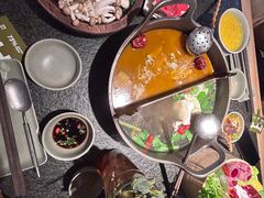 -三出山火锅(南京万象天地店)