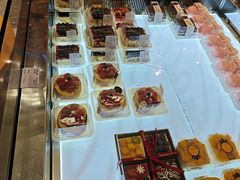 -UH祐禾(武汉武商MALL店)