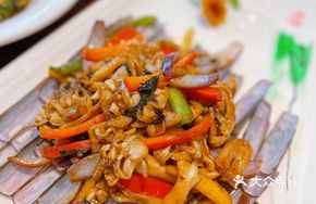 Stir-fried Squid with Black Bean and Pepper