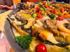 -鸣记脆皮烤鱼·海鲜烤鱼(三八广场店)