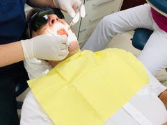 -瑞尔齿科(颐堤港诊所)