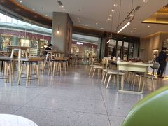 大堂-星巴克臻选(深圳龙华红山天虹店)