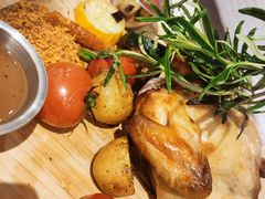 巴斯提安香草烤春鸡-ins森林童话餐厅coffee&bistro