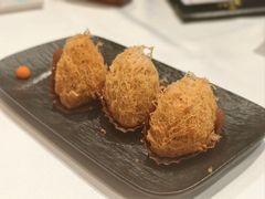 荔蓉蜂巢芋角-广州酒家(文昌总店)