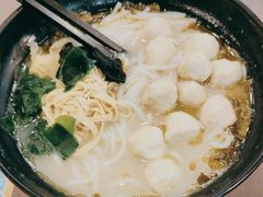 -灵芝妹子海鲜米线(瓦房店新玛特店)