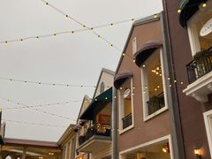 -王府井奥莱临潼小镇(临潼店)