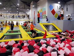 -Bounce Factory反弹工厂蹦床公园(群力店)