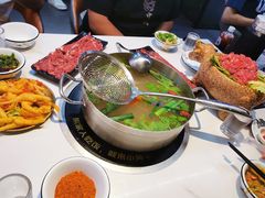 -刘少华贵州小黄牛·鲜牛肉火锅(总店)
