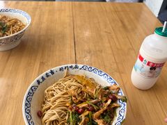 -梅溪·小伙子干挑面(安吉总店)