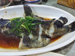 -四川小胡子海鲜(丁村万人海鲜广场店)