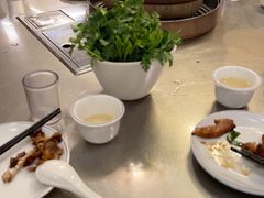 -胡须佬鸡煲四季火锅店(石厦西村直营店)