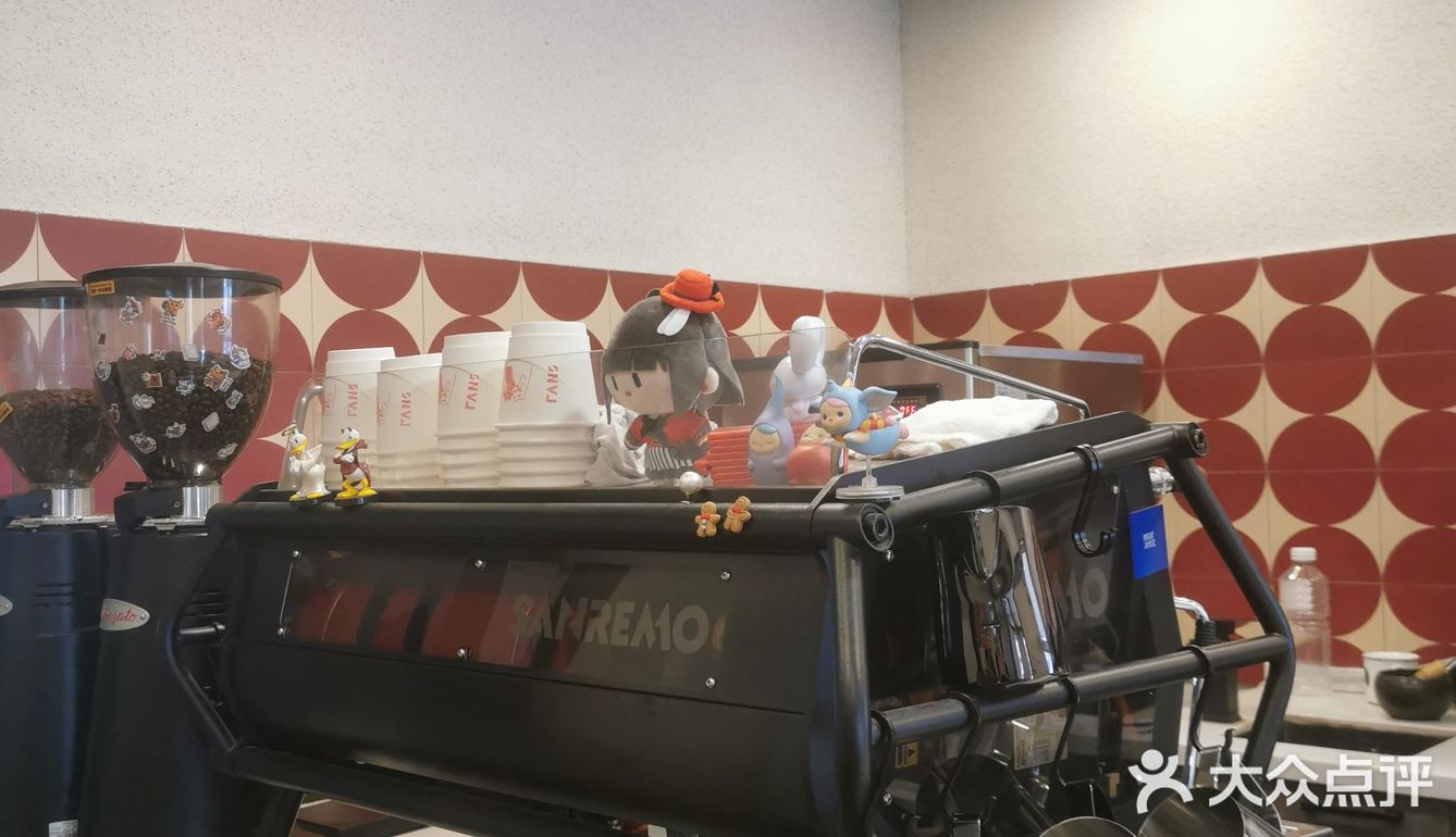 早起一杯咖啡续命☕️