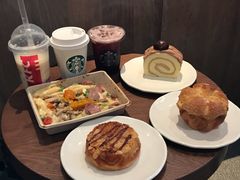 汪子被吓呆-星巴克臻选(南京艾尚天地店)