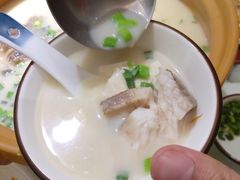 -松沪名灶·豆浆鱼头·新上海菜(飞航吾悦广场店)