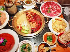 -潮火锅·麻辣牛肉火锅(观音桥方圆·LIVE店)