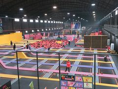 -嘿哟动霸CHUA·新潮玩运动娱乐中心·蹦床滑冰团建乐园