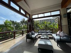 -亚龙湾喜来登·美景台大堂吧