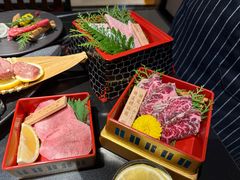 -山川小町·极番烧肉(新地假日广场店)