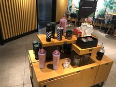 零售区-星巴克(夏日百货店)