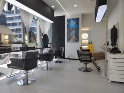 -U·NI SALON 造型
