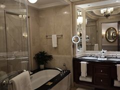 -广州富力丽思卡尔顿酒店