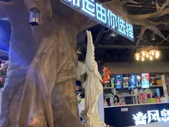 -暴风岛沉浸式体验馆(百联世纪店)