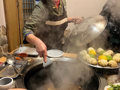 -锅老头海鲜铁锅炖