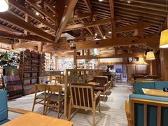 -猫的天空之城概念书店(丽江古城饮玉巷店)
