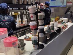 -茶颜悦色(嘉顿一楼吉时赏味游园会店)