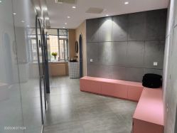 -LESSMORE科技头皮理容中心