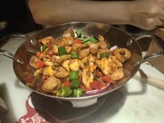 干锅荷包蛋肥肠-绿茶餐厅(财富购物中心店)