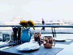 -中茵皇冠假日酒店·棕榈岛湖畔餐厅