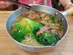 -王拐拐热干面·武汉三鲜豆皮(徐家汇店)