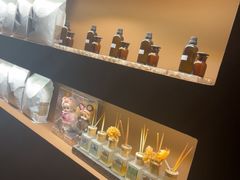 -泰·菩提树下[泰式按摩x精油SPAx肩颈头疗](新景店)
