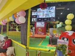 -蹦蹦跳跳(新奥购物中心店)