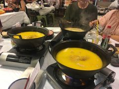 -鲜入围煮花胶鸡海鲜火锅