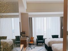 -上海漕河泾万丽酒店