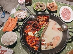 -五里关火锅(上海鑫耀·光环Live店)
