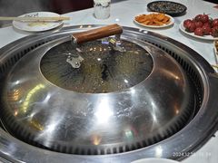 -哈尔滨烧烤·山河村铁锅炖(交大店)