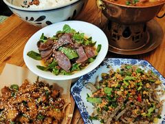 -蜗牛小馆醉乡民谣云南菜(惠新西里店)