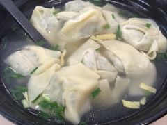 菜肉大馄饨-王家沙点心店(万航渡路店)