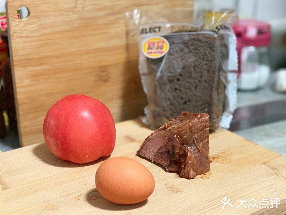 减脂系列之黑麦面包牛肉煎蛋三明治