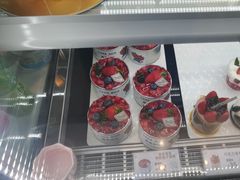 -花花卷卷·鲜食蛋糕(静安久光百货店)