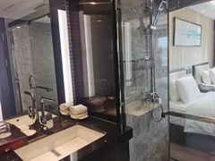 -广东大厦酒店(广州北京路步行街纪念堂地铁站店)