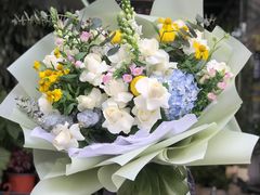 -靳晖金百合花艺GOLDENLILY(南院门店)
