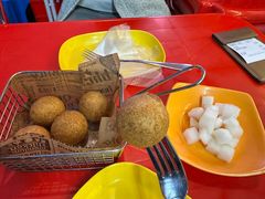 -BHC炸鸡(明洞总店)